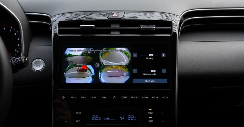 Camera Ellicam V6 Premium hiển thị 4 góc cam toàn diện