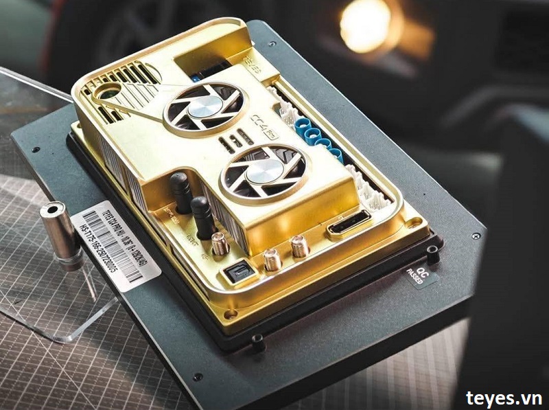 Teyes CC4 Pro trang bị cấu hình vô cùng mạnh mẽ, kèm hệ thống tản nhiệt chất lượng